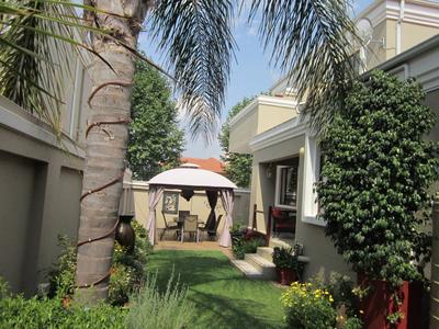 Cluster House For Rent in Lonehill, Sandton