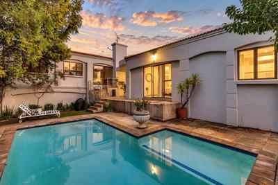 House For Sale in Fourways Gardens, Sandton